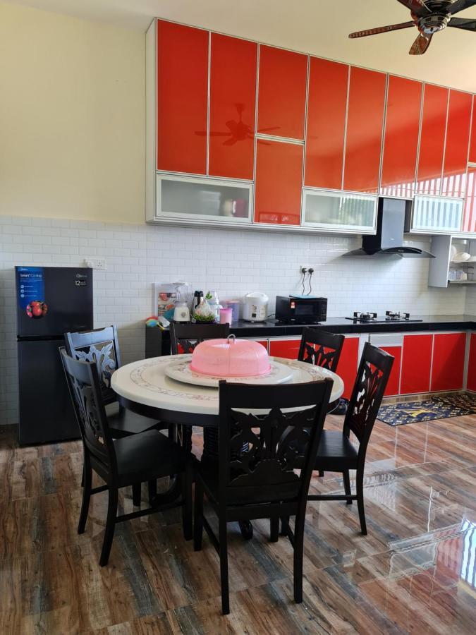 Munirah Homestay Dungun Exterior foto